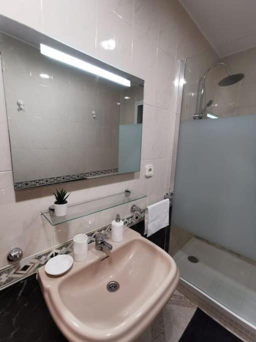 Cdz - Arteaga- Two Rooms With Queen Bed Cádiz Kültér fotó